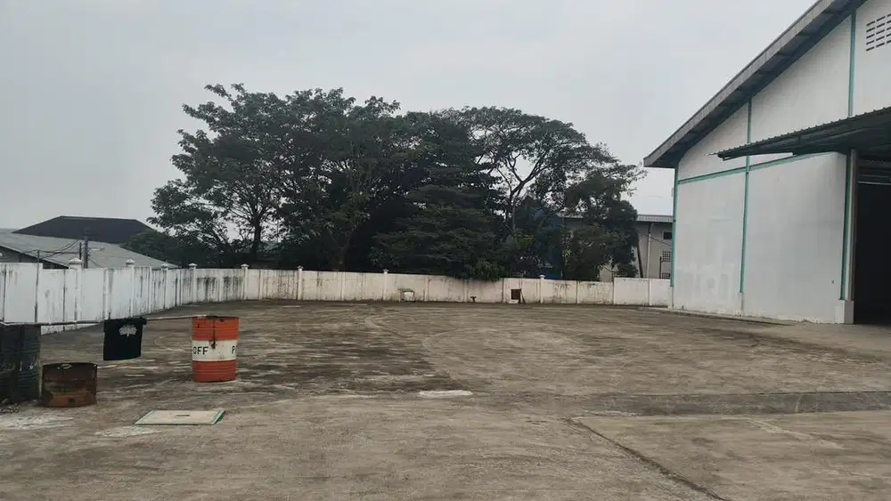 Gudang terluas dan terbagus lokasi dan harga,tidak banjir,jalan lebar.