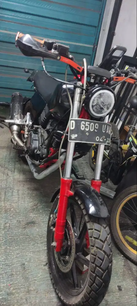 Bajaj Pulsar 220 dual purpose