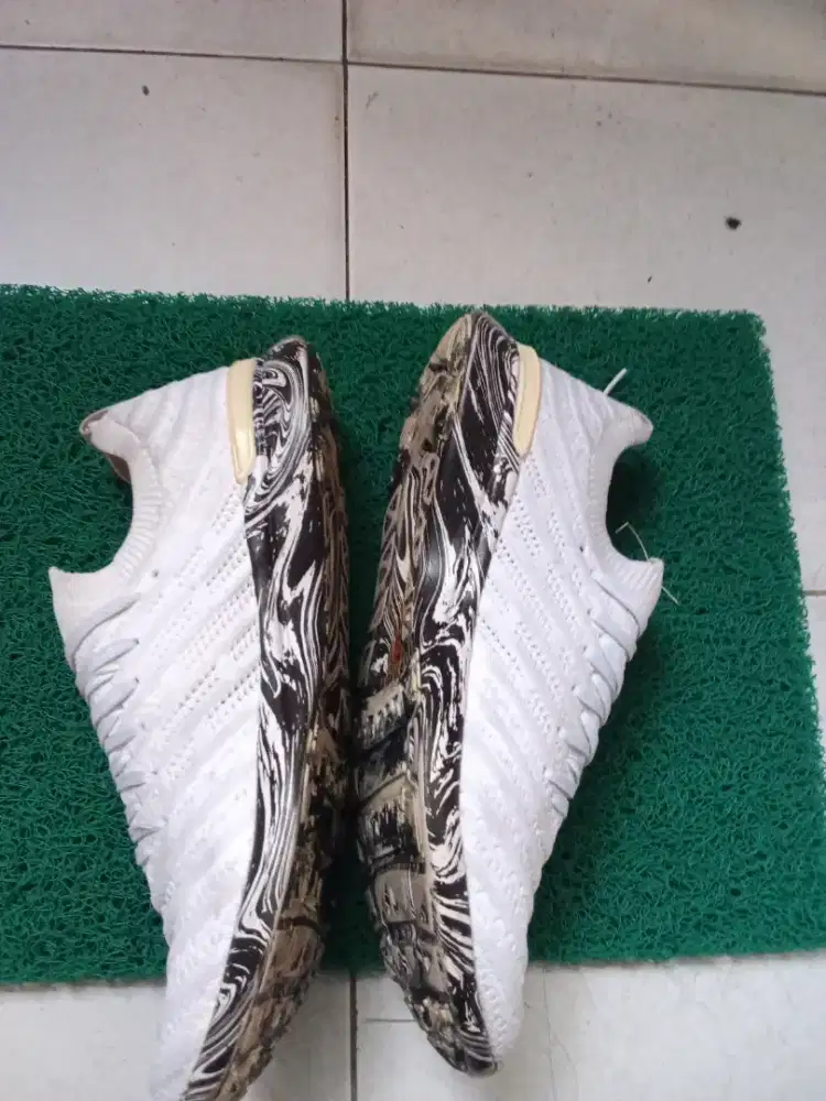 Jual sepatu running wanita