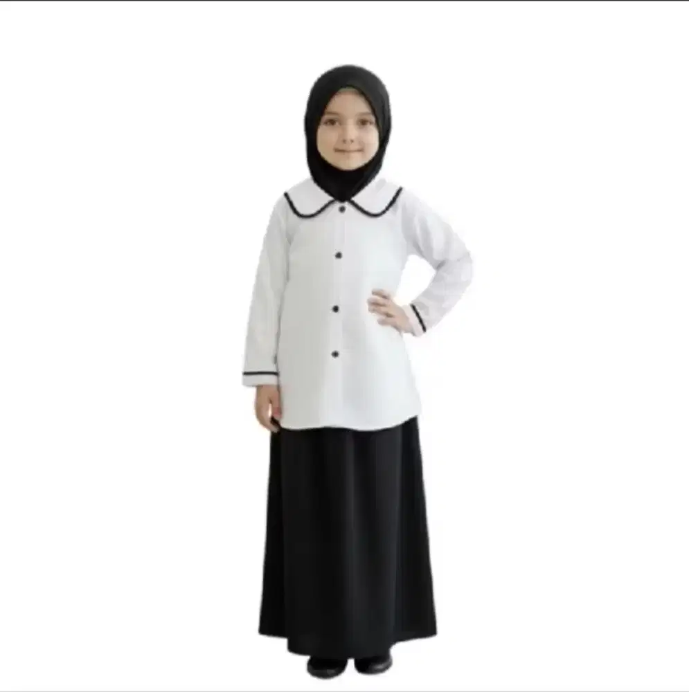 Setelan Busana Muslim Anak Perempuan Putih Hitam Modern Dan Elegan