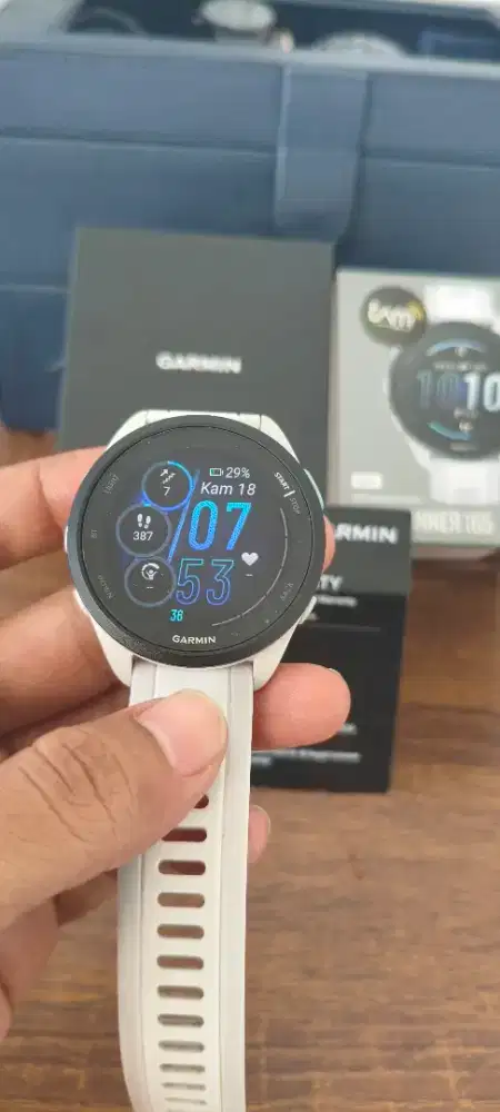 Garmin Forerunner 165 White