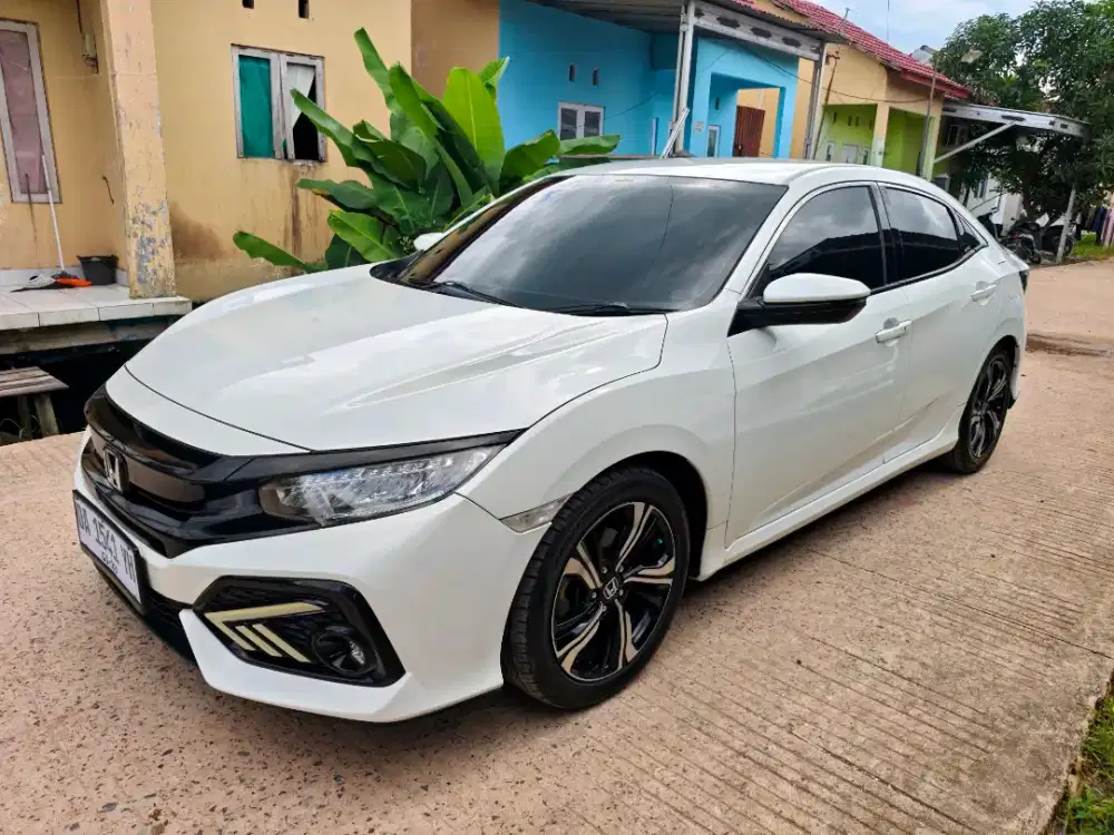 Honda Civic Turbo hatchback