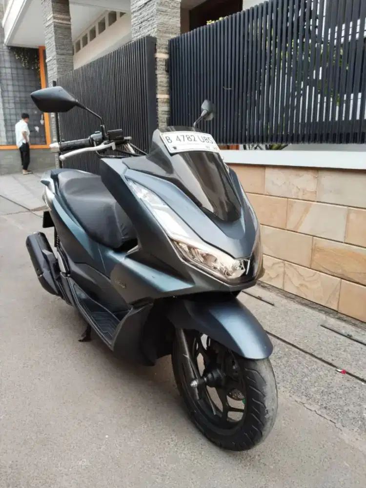Honda PCX CBS tahun 2023