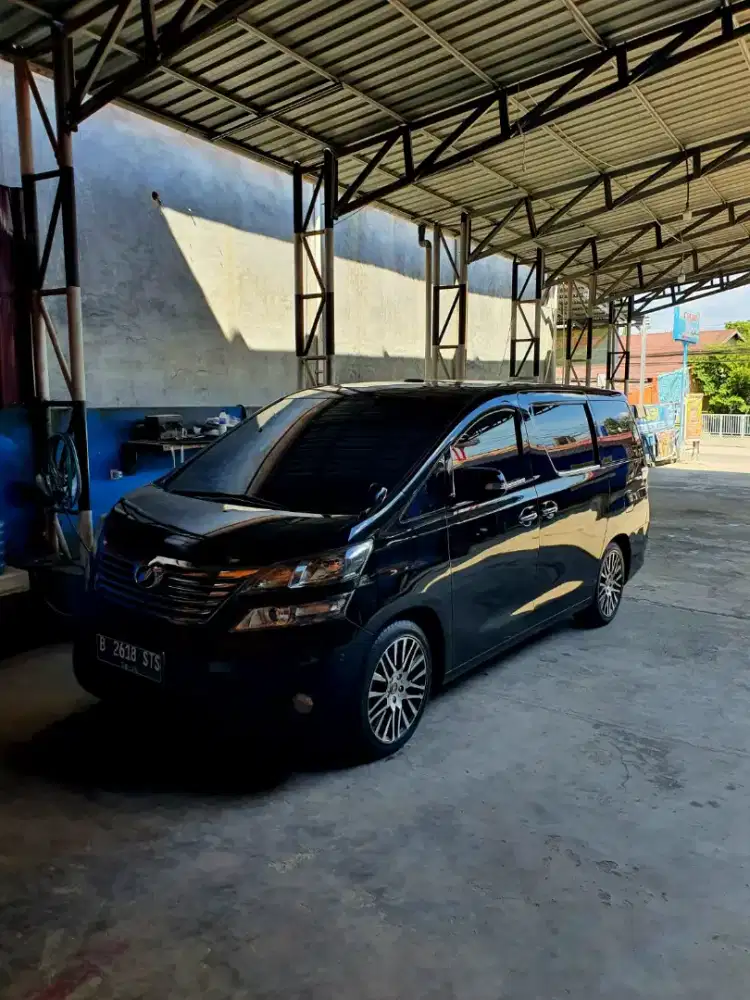 Toyota vellfire 2009