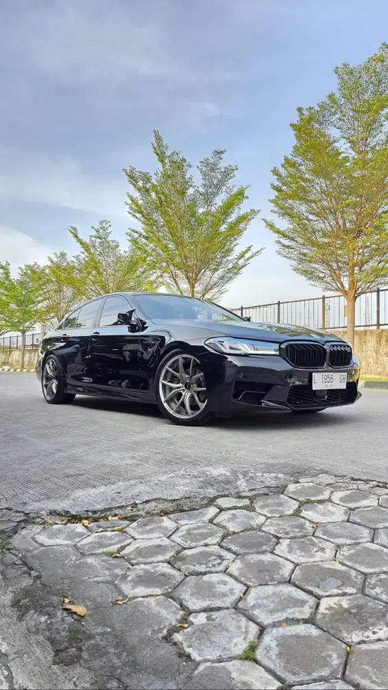 BMW F10 523i facelift M5