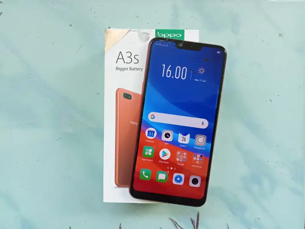 Oppo A3s 4G LTE ram 3/32gb Segel Normal minus retak saja