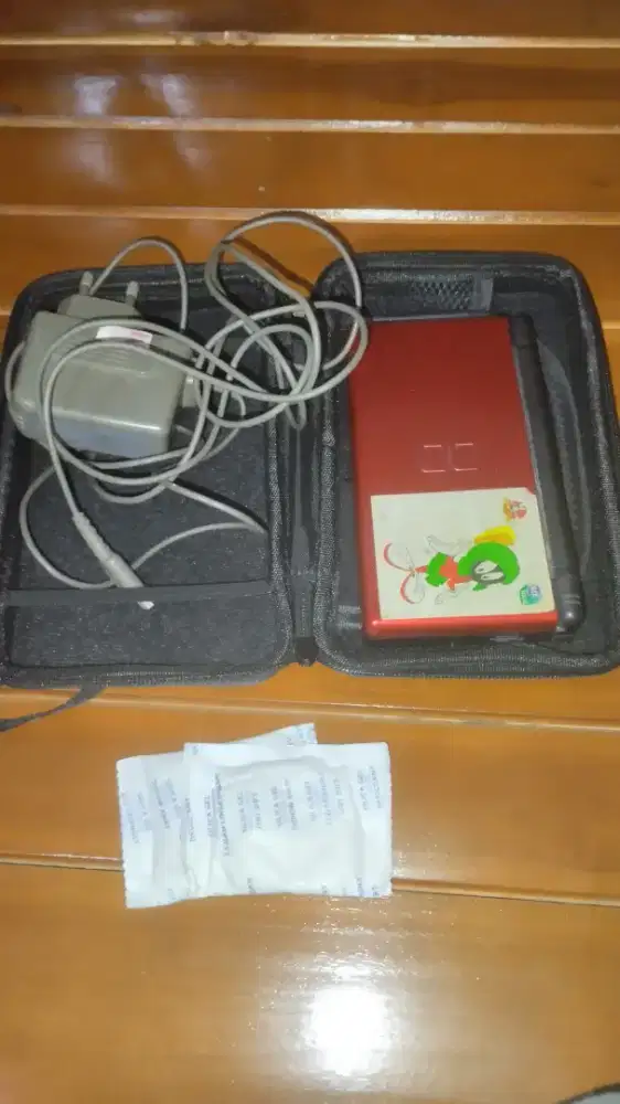 Nintendo DS Lite Bundling - NET/NO NEGO