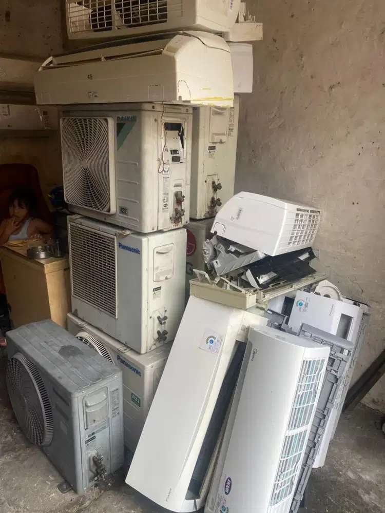 Terima ac bekas rusak