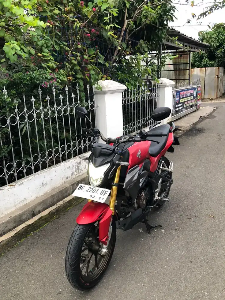 HONDA CB150R NEW V4 ISTIMEWA 2022 Pajak Hidup