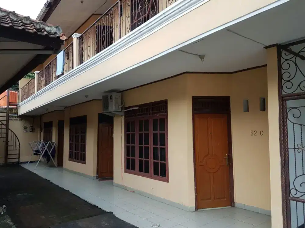 DI KONTRAKAN TAHUNAN RUMAH TOWN HOUSE (SISA  1 UNIT)