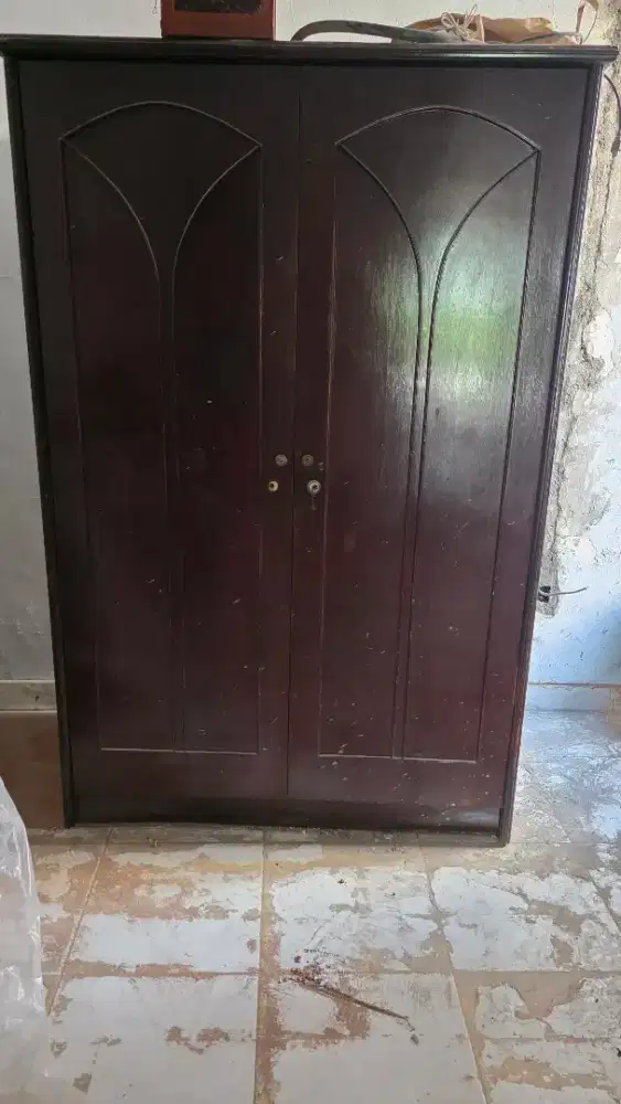 Lemari Pakaian Kayu 2 Pintu