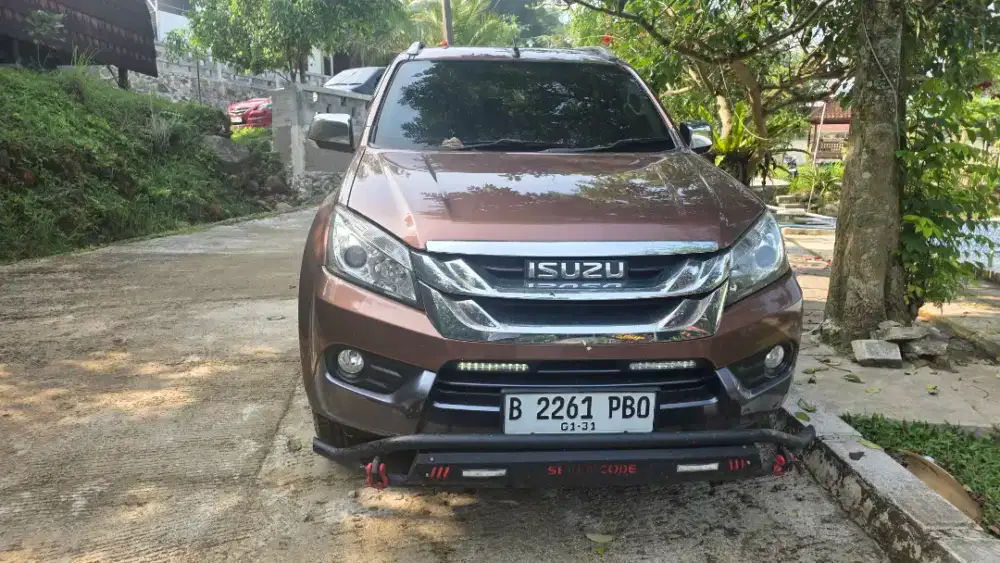 Isuzu Mux 2015 Orange Matic