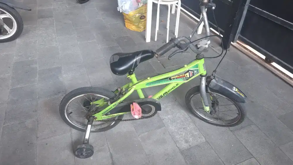 sepeda anak BMX second 3 roda