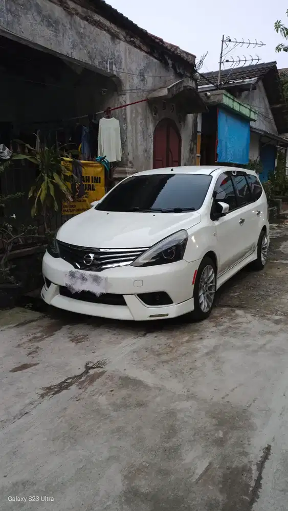 Nissan Grand livina 2015 Bensin