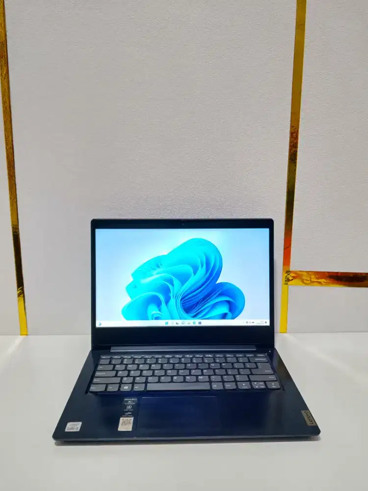LAPTOP LENOVO IDEAPAD SLIM 3 INTEL CORE I3 10110U RAM 8GB SSD512GB
