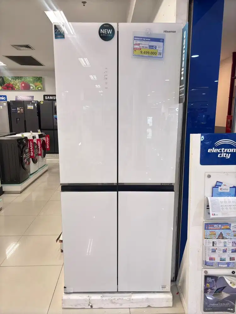 Kulkas multidoor Hisense White