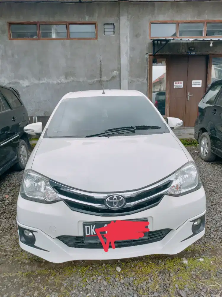 Jual cepat Etios Valco tipe G 2015 low kilometer