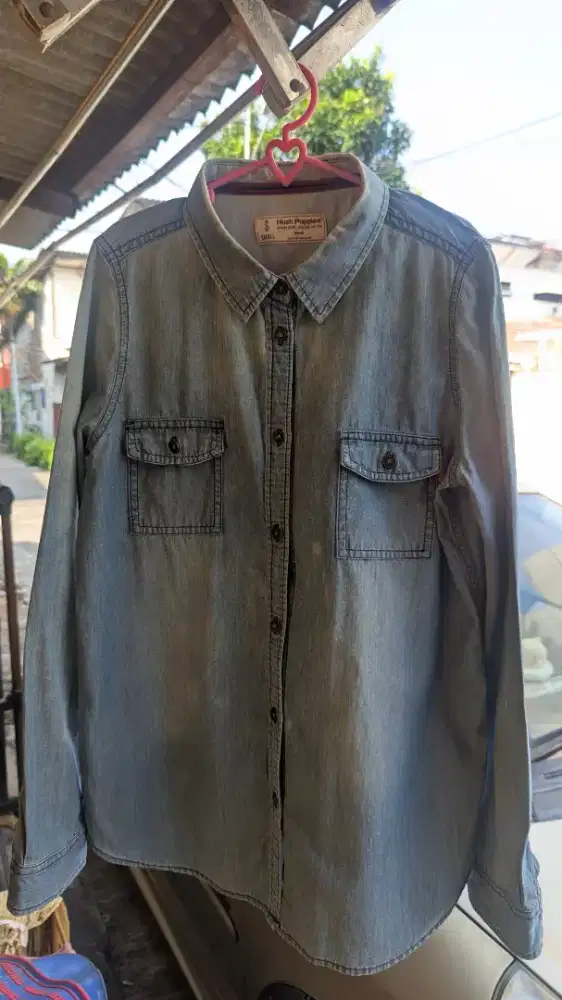 Kemeja Hush puppies size L Unisex