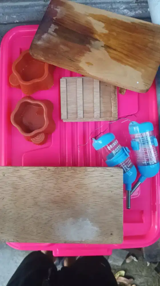 Kandang dan Aksesoris Hamster Bekas