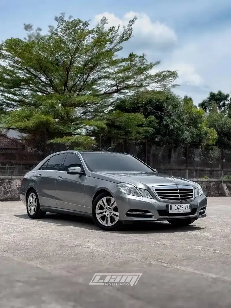 Mercedes-Benz E300 2012 Bensin