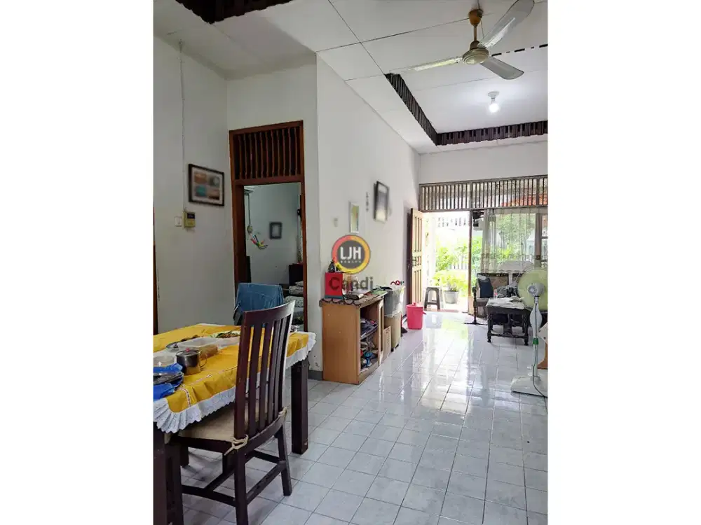 Rumah di Mugas Barat Semarang