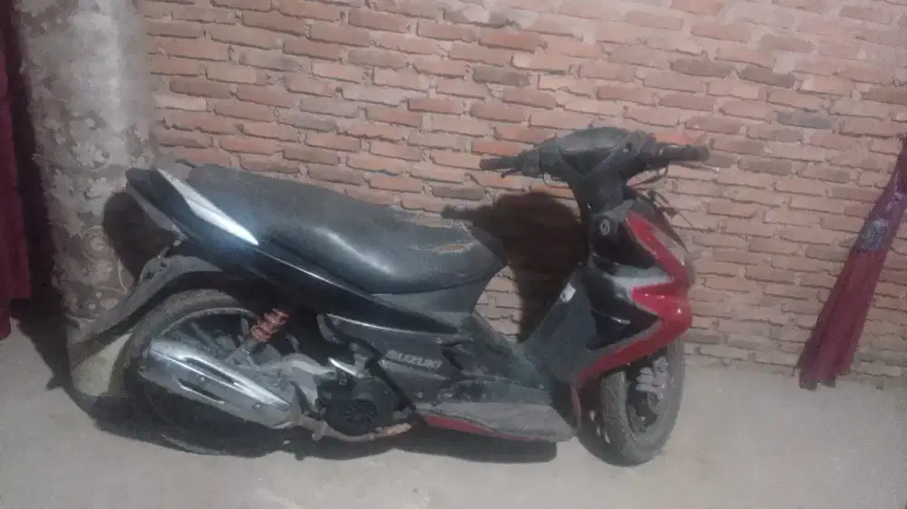 Jual Suzuki skwywave Thun 2008 surat lengkap