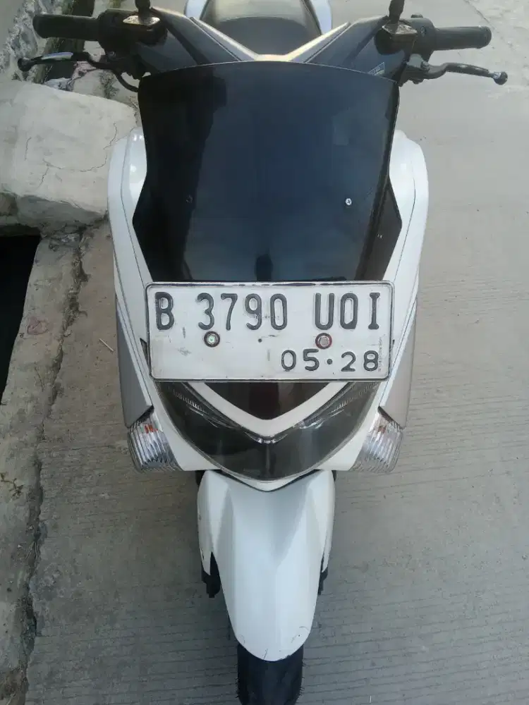 di jual nmax old 2018 putih