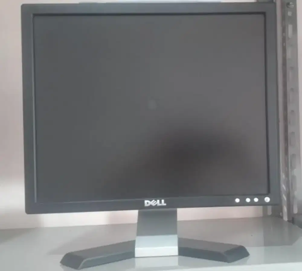 Monitor Dell 17 Inch Square