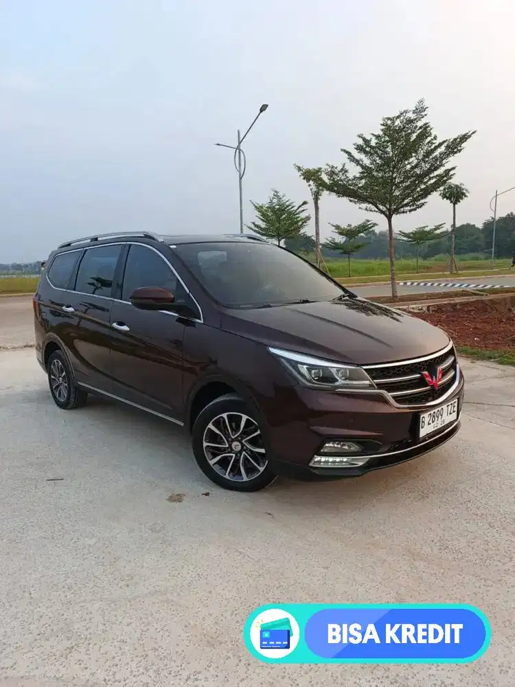 Wuling Cortez 1.8 LLUX+AMT 2018 Bensin