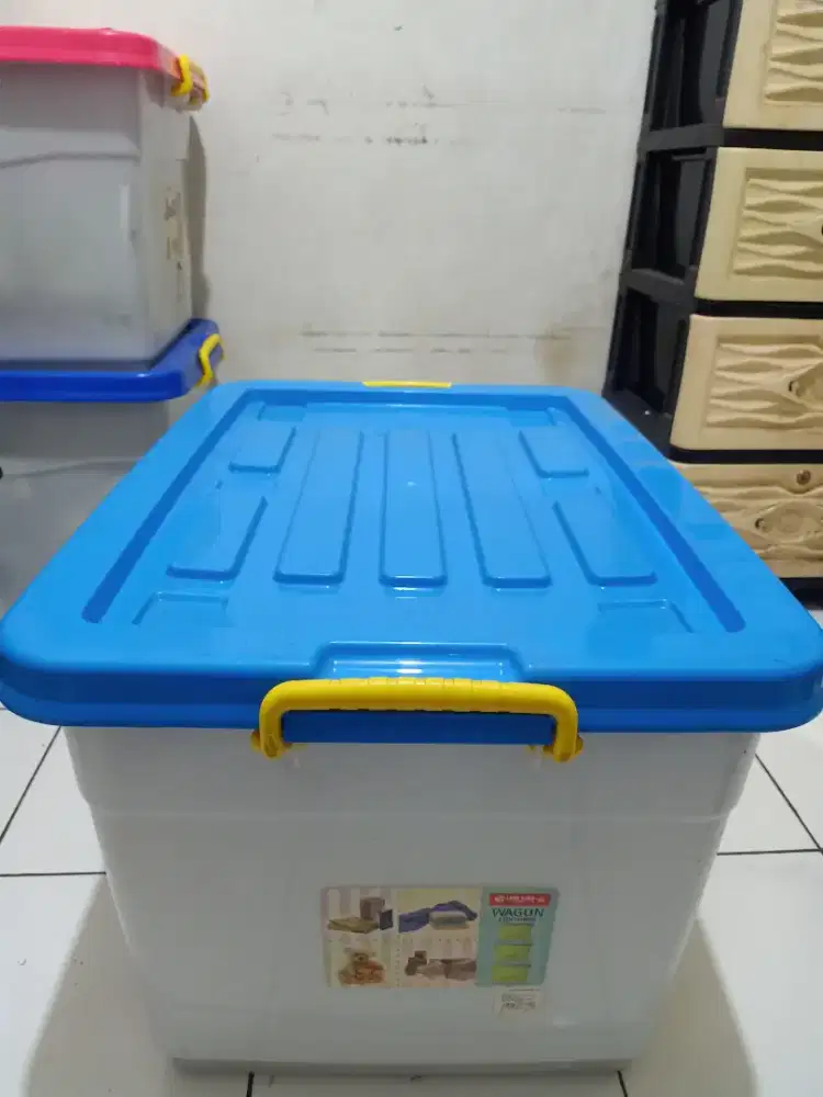 Kontainer Plastik Lionstar Wagon 100Liter VC 20