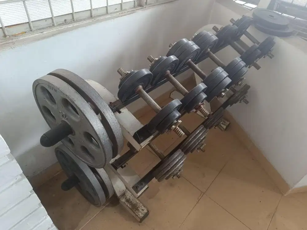 Alat fitness doumbel dan brench preess dan piringan plat