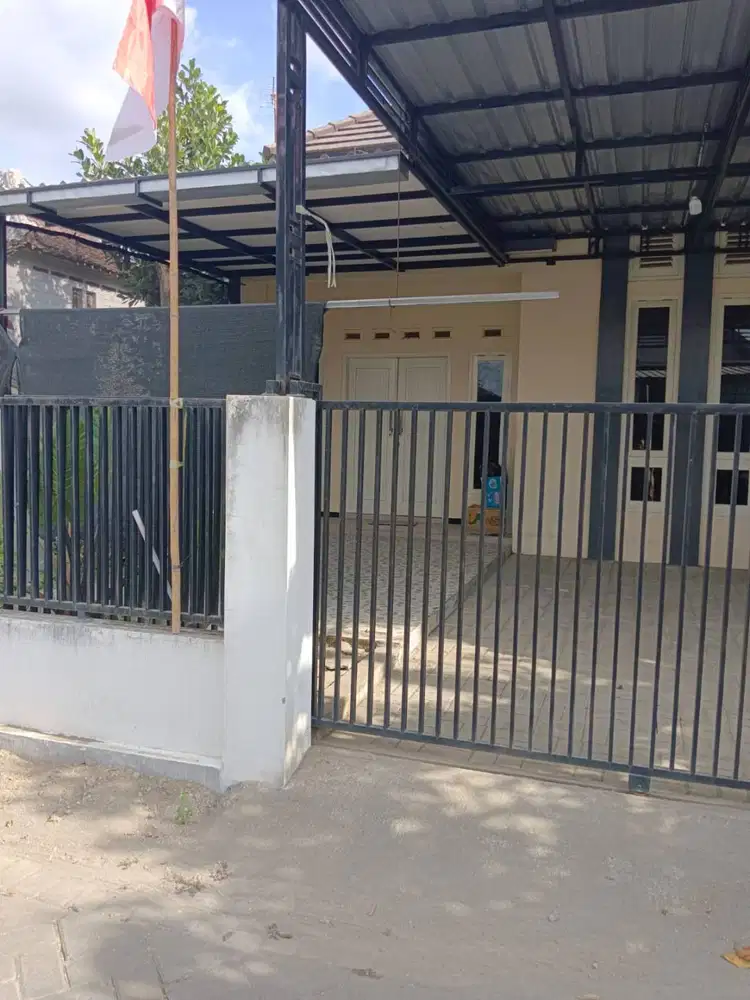 Jual Cepat Rumah Modern Dekat Pusat Kota Tulungagung (Bangunan 2022)