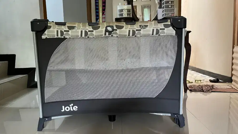 Joie Travel Cot & Commuter Change (Baby Crib)