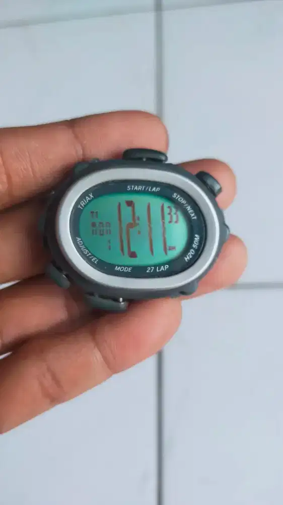palaan Jam Nike Triax