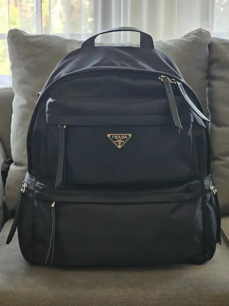 Tas Ransel Prada Nilon Black