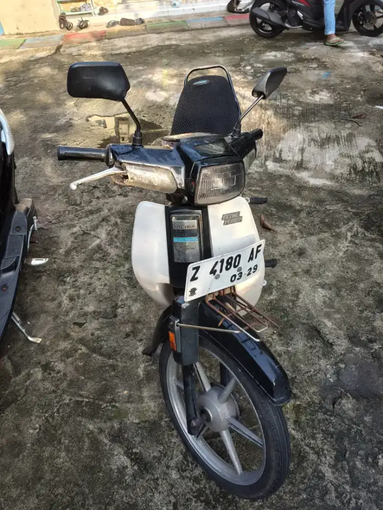Astrea Prima 1989