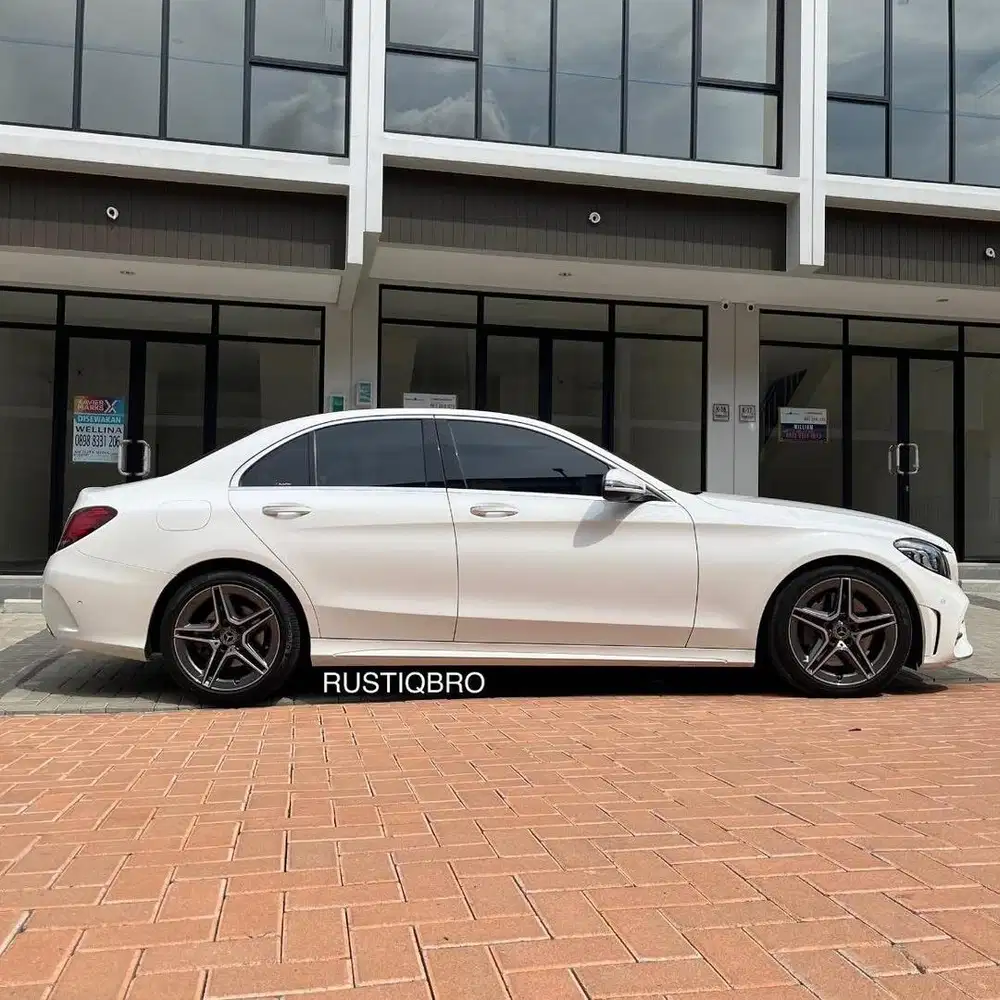 C300 AMG 2019 ODO 9RB KM — Nyaris Baru, Full SR Mercedes Benz
