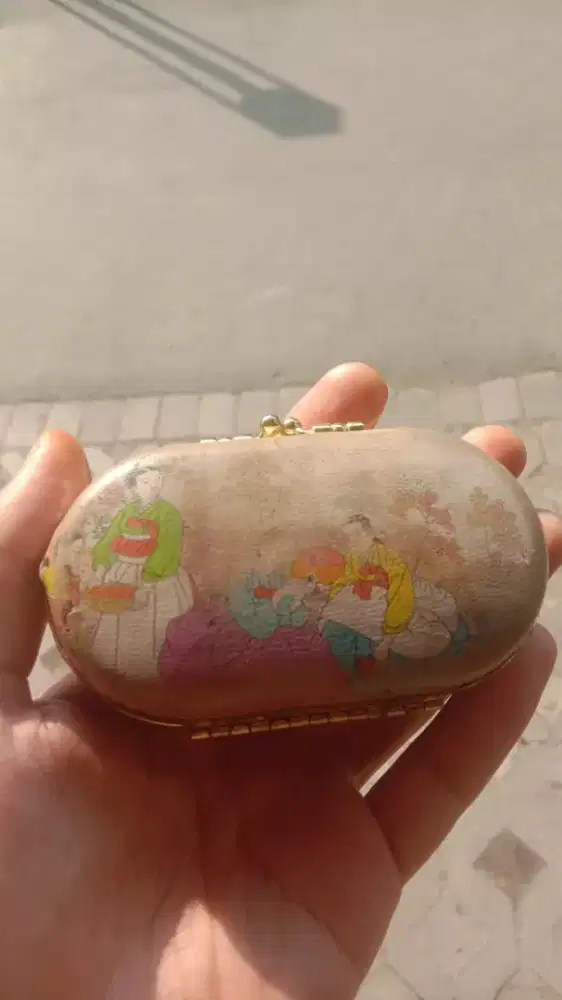Dompet Kosmetik Antik