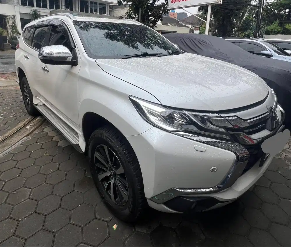 Mitsubishi Pajero Sport Dakar 2018 AT