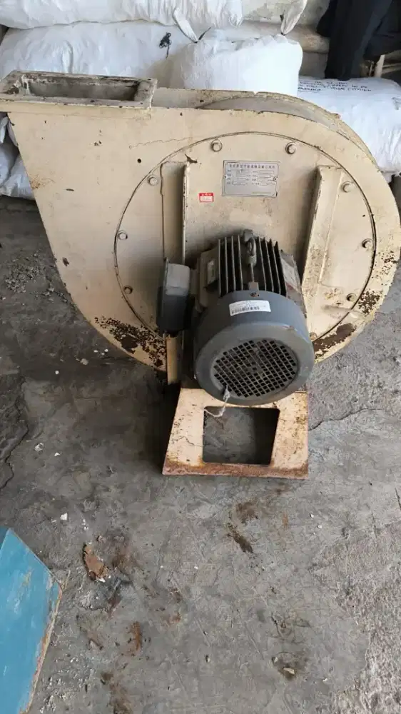 Blower Industri 4 PK – Kuat, Siap Pakai! Rp 3 Juta