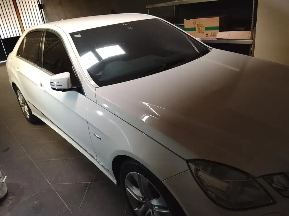Mercedes-Benz E250 2011 Bensin