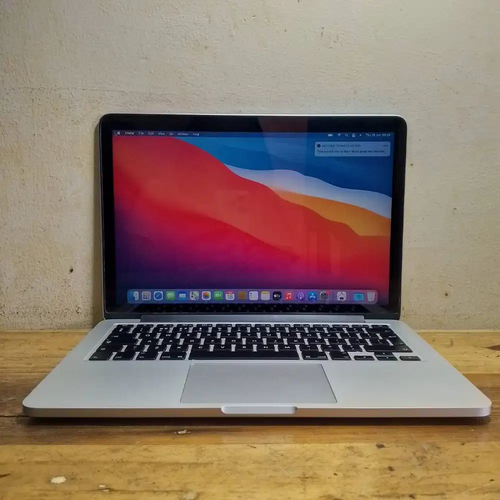 Macbook Pro Retina 13 inch 2015 core i5 Ram 8 GB SSD 128 GB