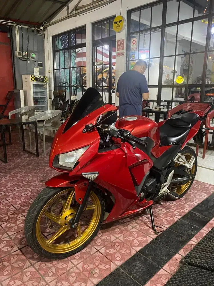 Motor CBR 150 2015 Jual Bu