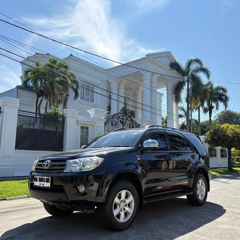 Fortuner 2.5 G matic diesel 2009 istimewa