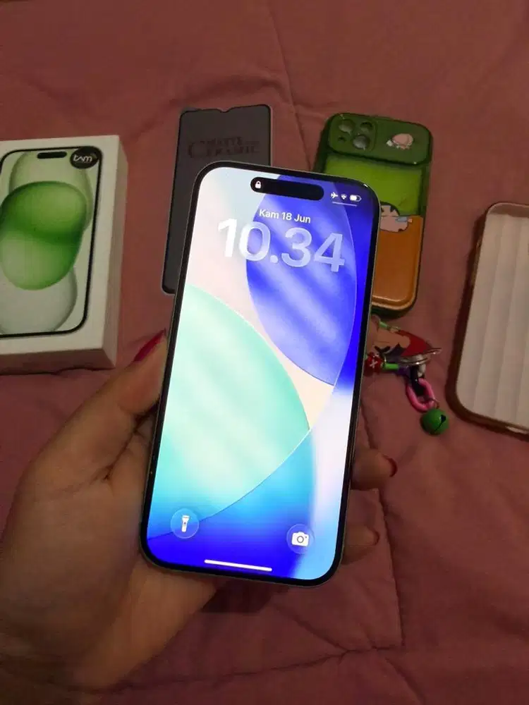 Iphone 15 Green