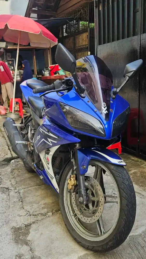 Yamaha R15 V2 2015