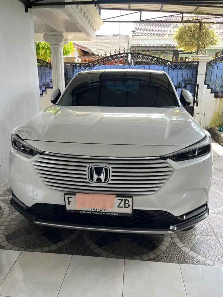 Jual murah hrv SE th 2023 sangat istimewa km 17 rb