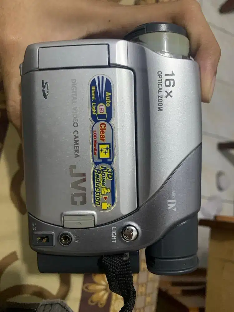 Handycam JVC (kamera+charger)