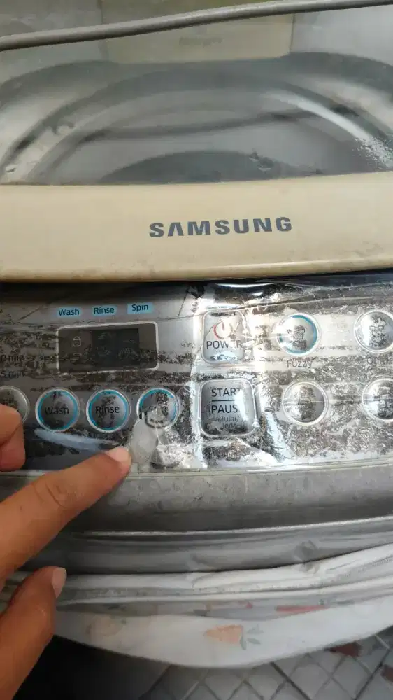 Di jual mesin cuci bekas