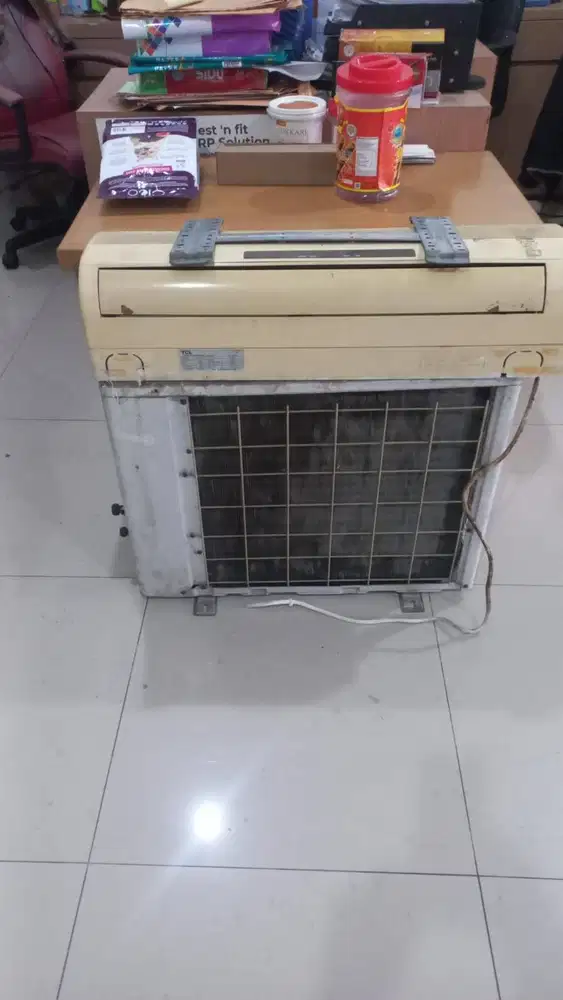 AC Bekas merek CTL 1,5 PK